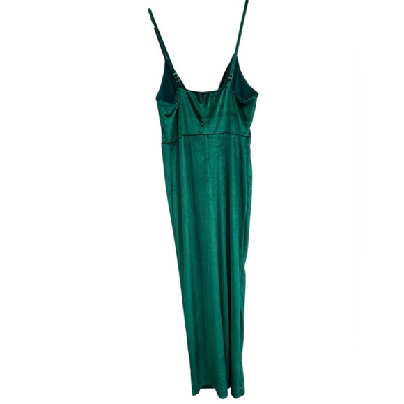 Club L London Women’s Bottle Emerald Green Velvet Plunge Neck Twist Maxi Dress 8 - Picture 4 of 11